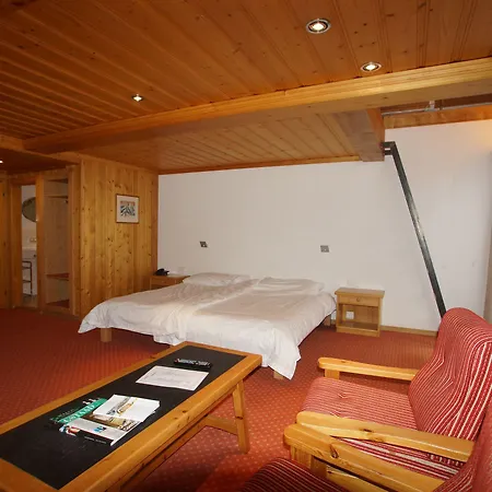 Otel Posthotel Roessli Gstaad