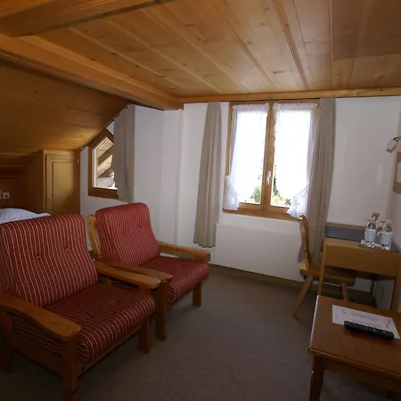 Hotel Posthotel Roessli 3*