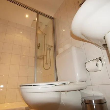 Posthotel Roessli 3*