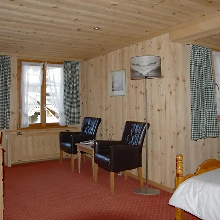 Posthotel Roessli 3* Gstaad