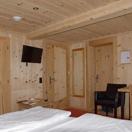 Hotel Posthotel Roessli