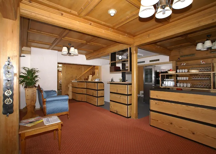 Posthotel Roessli 3* Gstaad