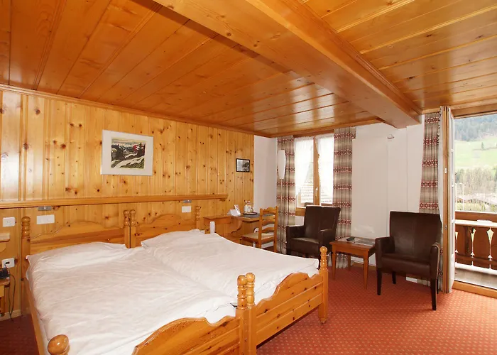 Posthotel Roessli Otel