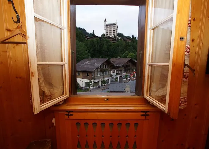 Posthotel Roessli Otel 3*