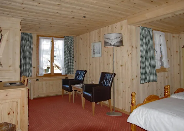 Posthotel Roessli 3* Gstaad