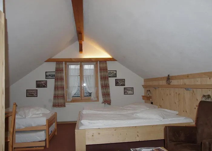 Hotel Posthotel Roessli 3*