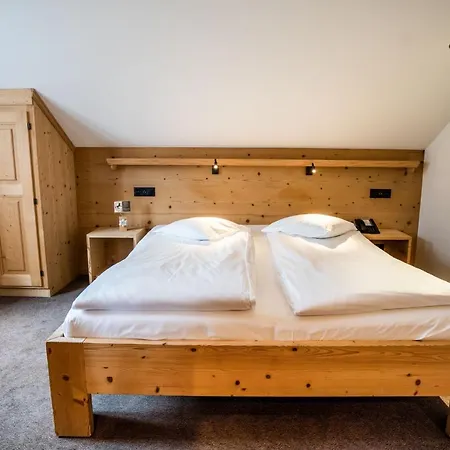 Posthotel Roessli Hotel Gstaad