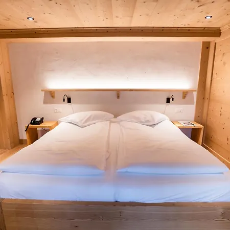 Hotel Posthotel Roessli 3*