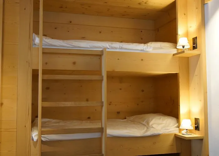 Posthotel Roessli 3* Gstaad