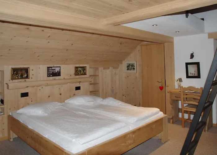 Posthotel Roessli Hotel 3*