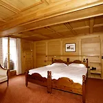 Hotel Posthotel Roessli Gstaad
