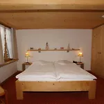 Posthotel Roessli 3*