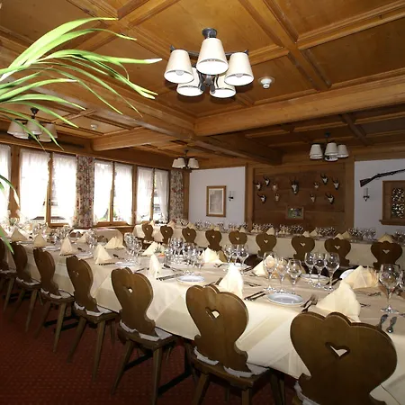 Posthotel Roessli