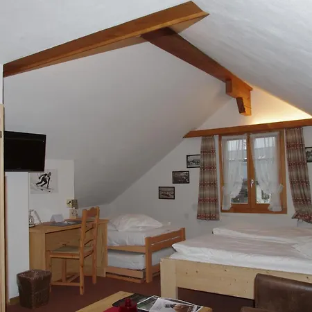 Posthotel Roessli